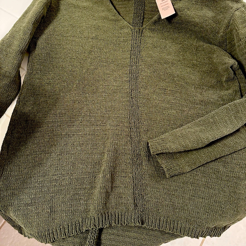 Philosophy forest green tunic sweater good condition
